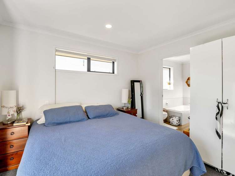 28 Macdonald Heights Feilding_18