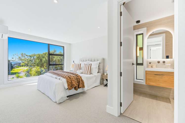 52 Beach Road Castor Bay_27