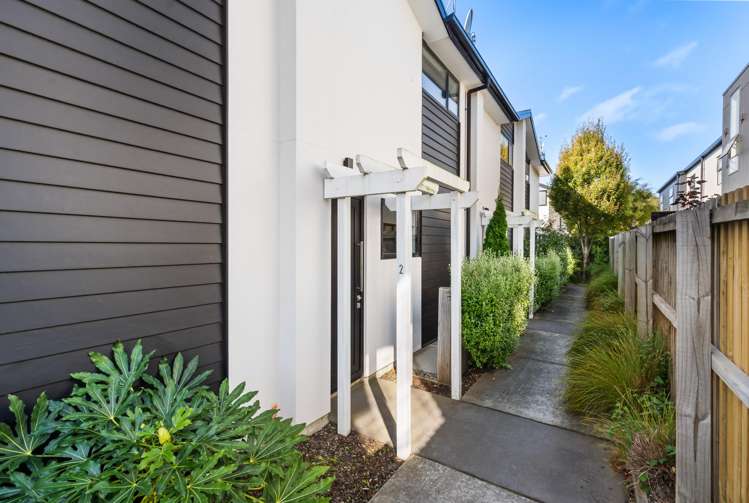 2/278 Barbadoes Street_1