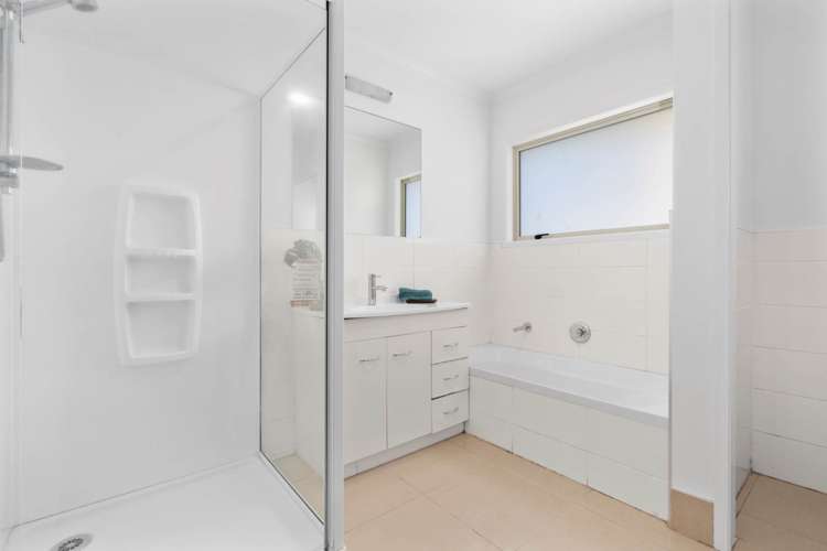 11a Hollinbrigg Place Manurewa_5