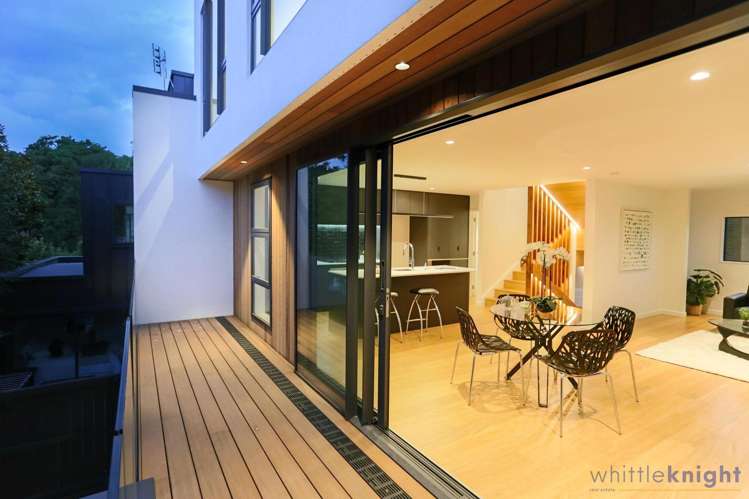 2/11 Carlton Mill Road_1