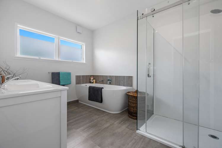 11 Hillary Street Chedworth_12