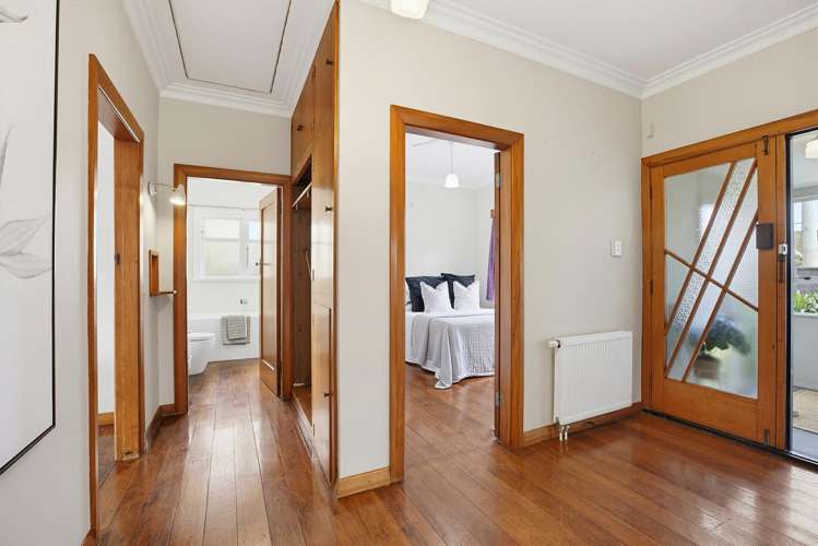 121 The Ridgeway_5