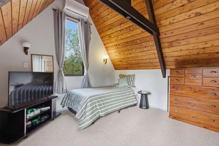 14 Fairmont Terrace Otumoetai_9