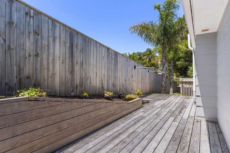 9 Sispara Place Beach Haven_11