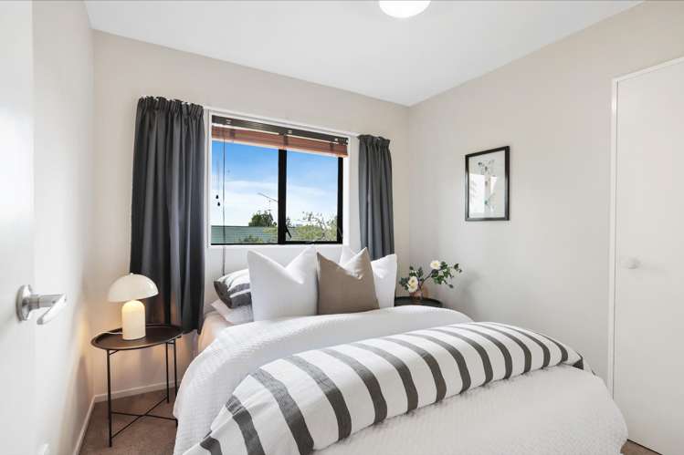 90C Rosier Road Glen Eden_9
