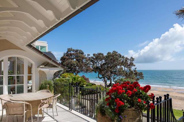 Kiwi rich-lister's 'bittersweet' sale of beachside mansion