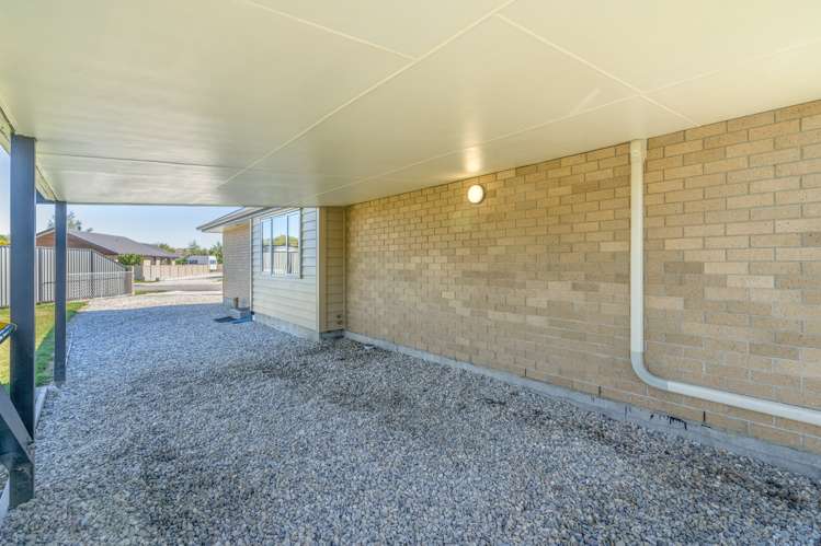 2 Half Time Close Omakau_17