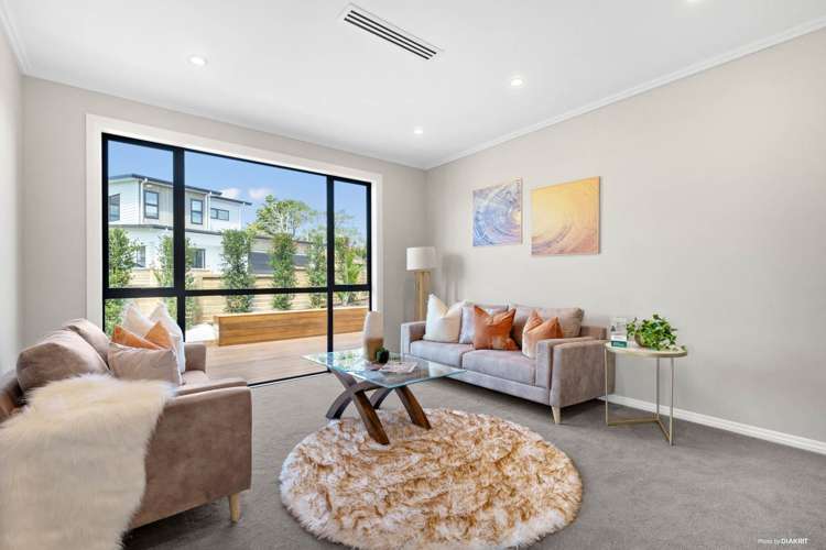 1 Taku Close Long Bay_9