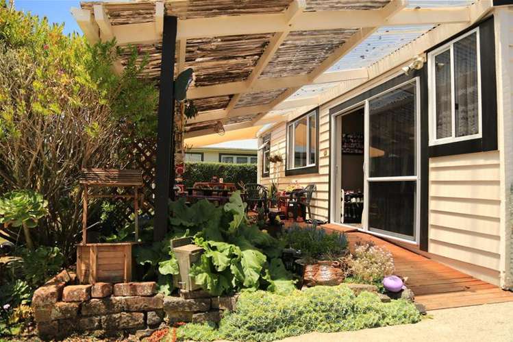 48 Fenton Street Stratford_7