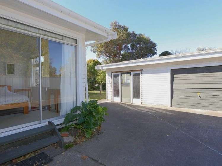 54 Harpham Street Taradale_15