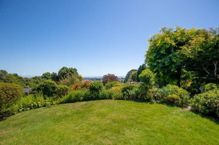 8 Faraday Rise Richmond_6