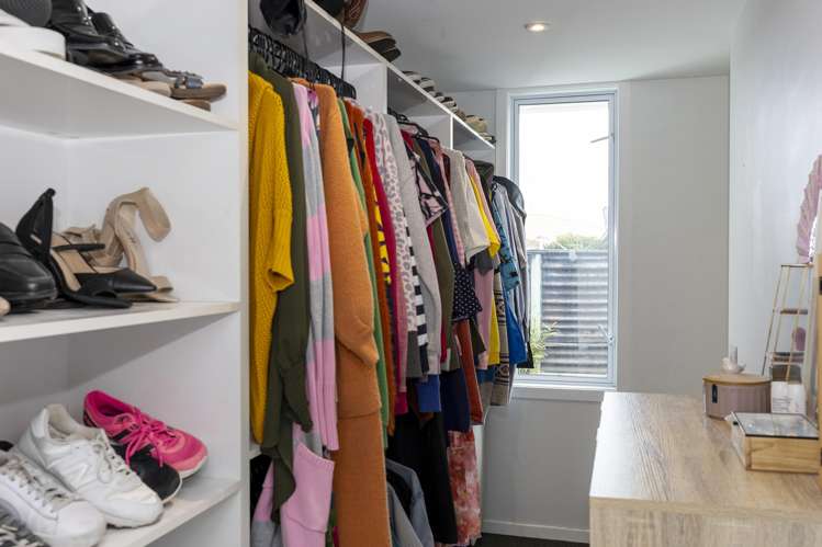 15 Magnolia Rise Waipahihi_15