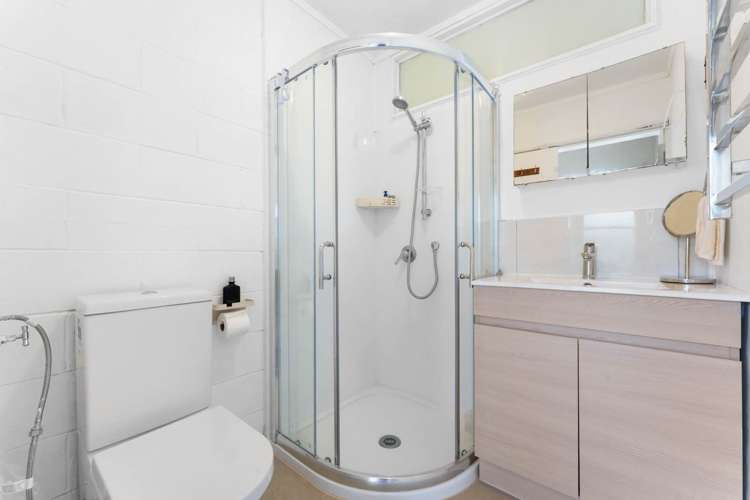 2/150 Hutchinson Avenue_4