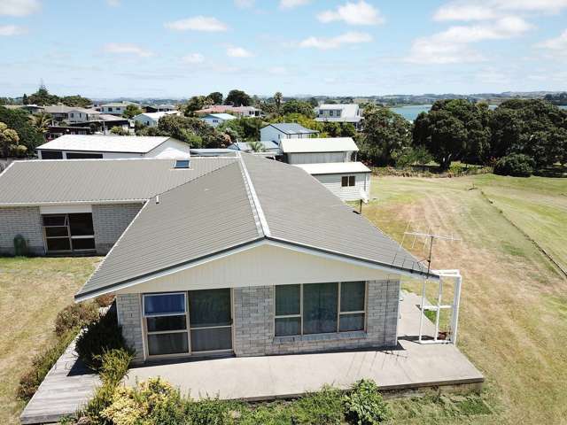 12 Keven Road Clarks Beach_2