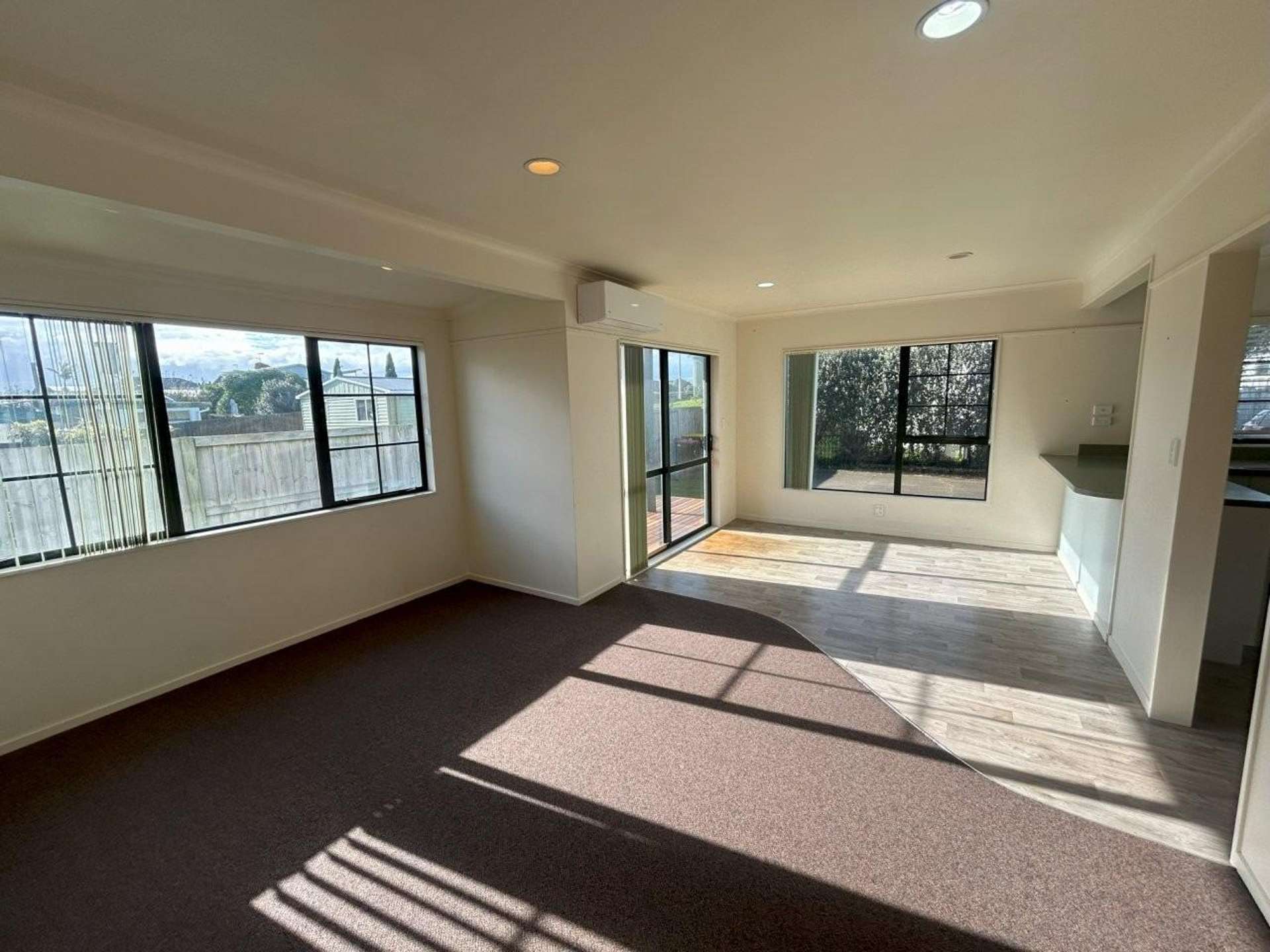 884B Papamoa Beach Road 1131_0