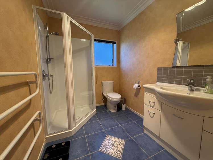17 Centreway Pauanui_18