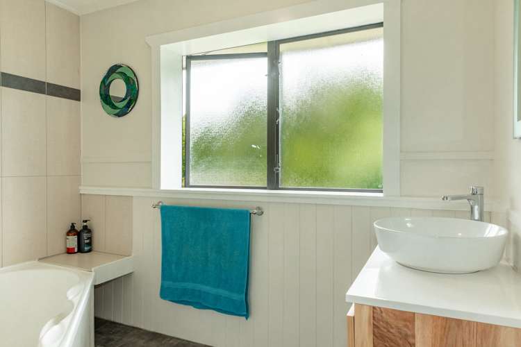 299 Utopia Road Westport_9