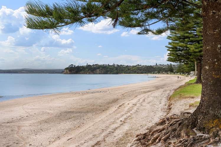 A/5 The Esplanade Eastern Beach_17