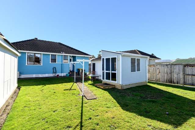 40 Montgomery Crescent Bader_1