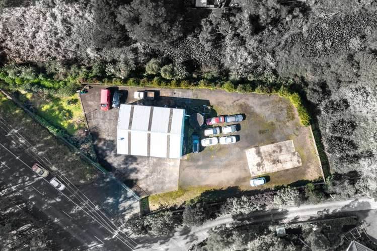 939 State Highway 16 Waimauku_16