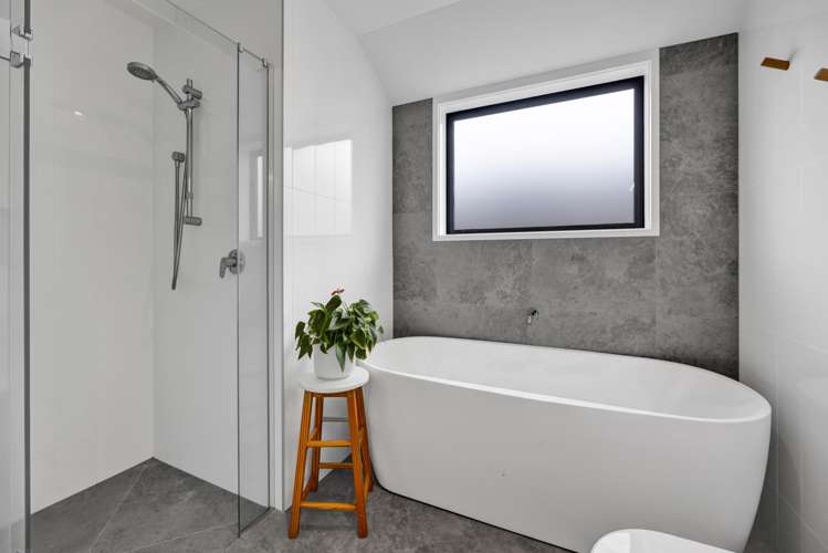 9 Atutahi Street Hurdon_16