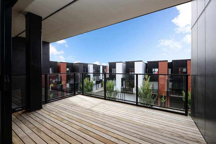 209/182 London Street Hamilton Central_5