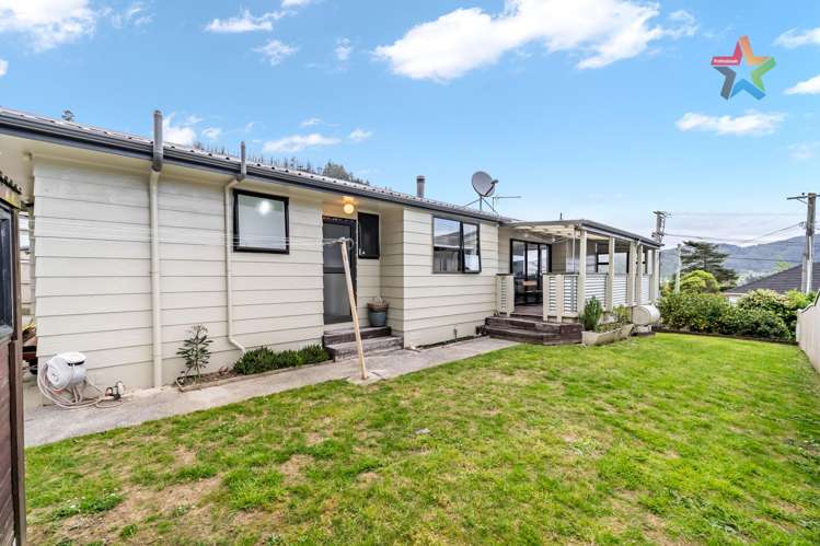 37 Castlerea Street Wainuiomata_13