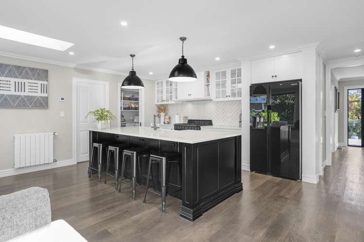 106 Barton Avenue Heretaunga_12