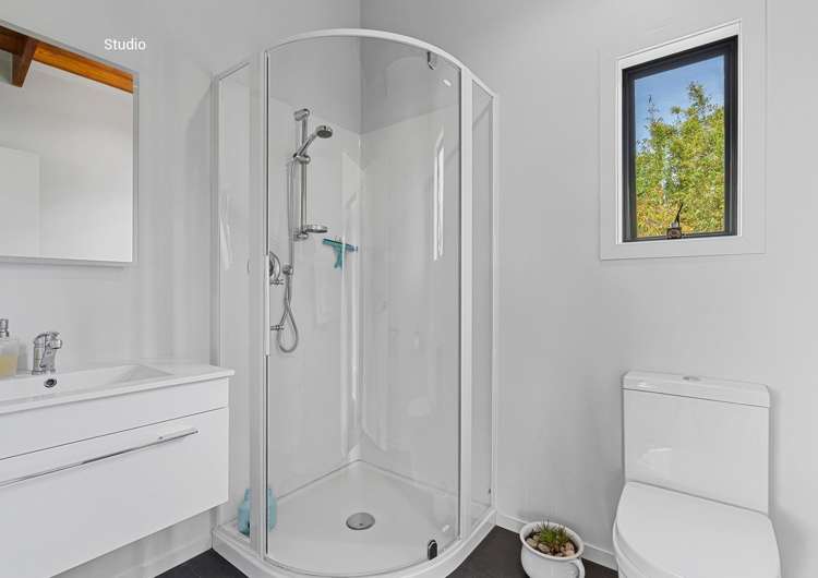 3H Wallace Place Westown_22