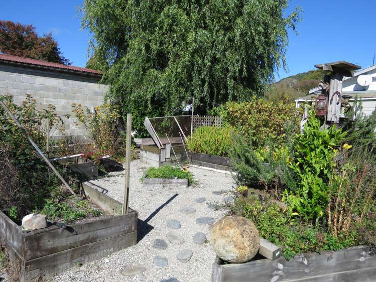 74 Church Street Reefton_20