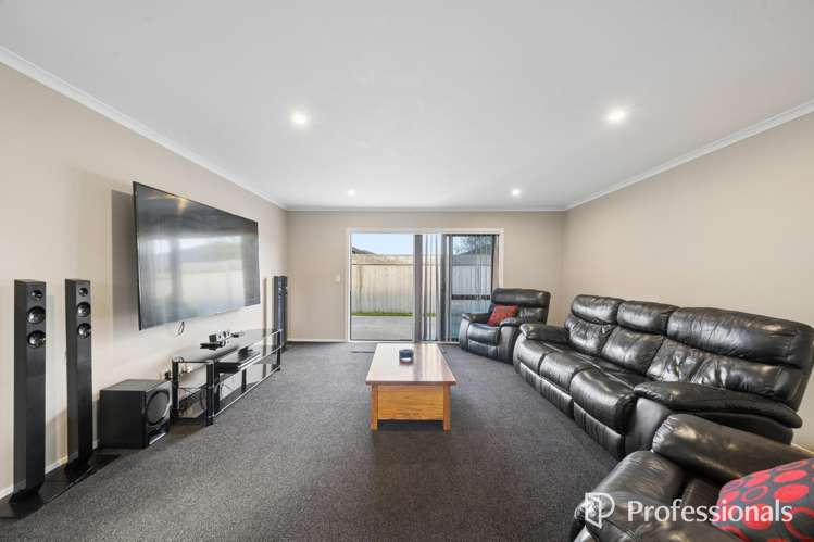 6 Jack Vaughan Grove Wainuiomata_6