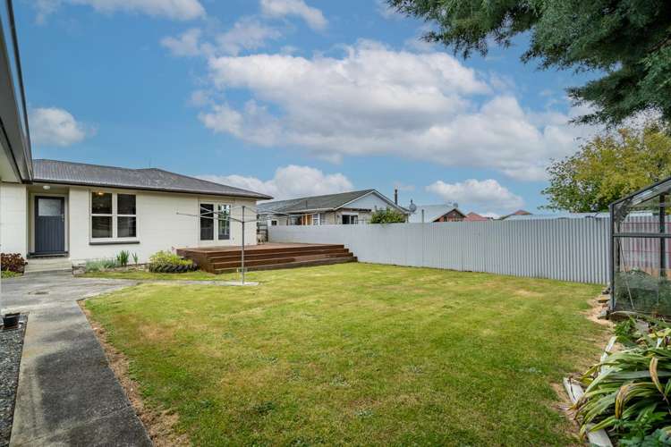 17 Sword Street Gore_17