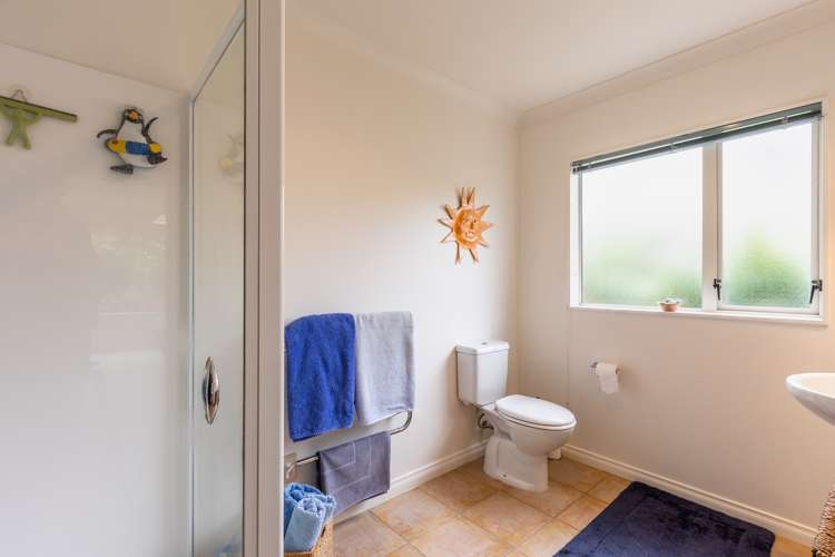 29 Avion Terrace Raumati Beach_10