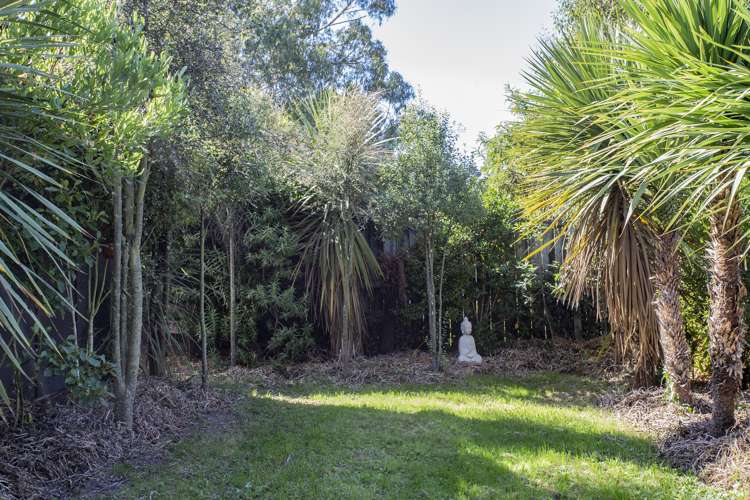 10 Rotten Row Waikuku Beach_11