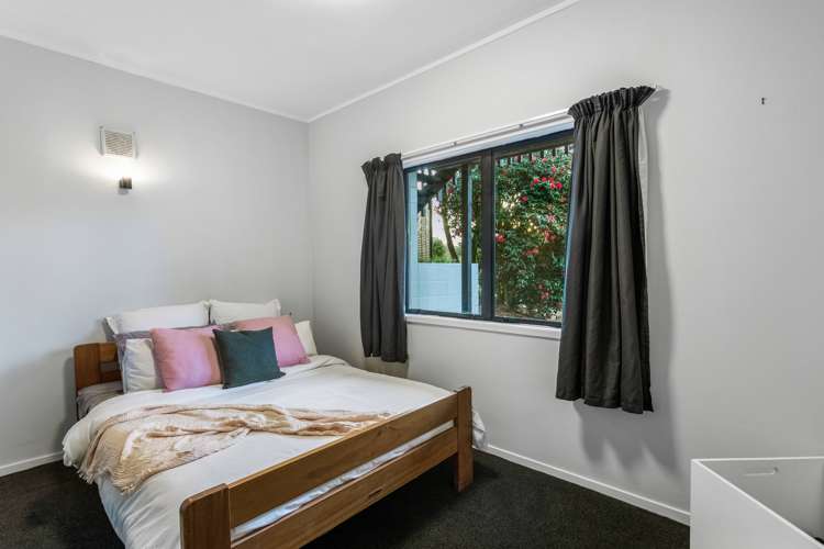 39 Lastel Place Cockle Bay_21