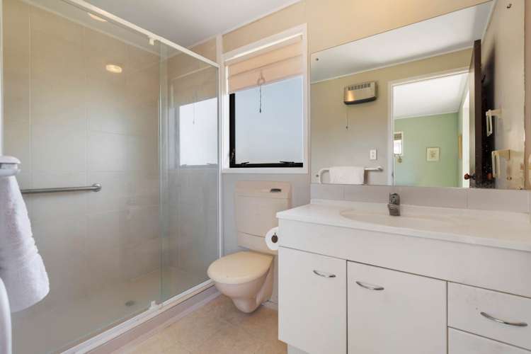 35 Oliver Road Eastern Beach_17