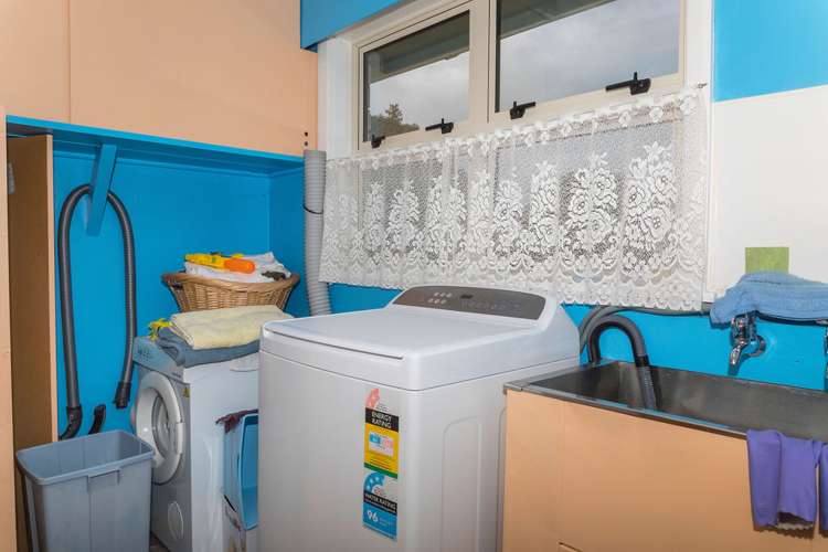 281 High Street Dannevirke_11