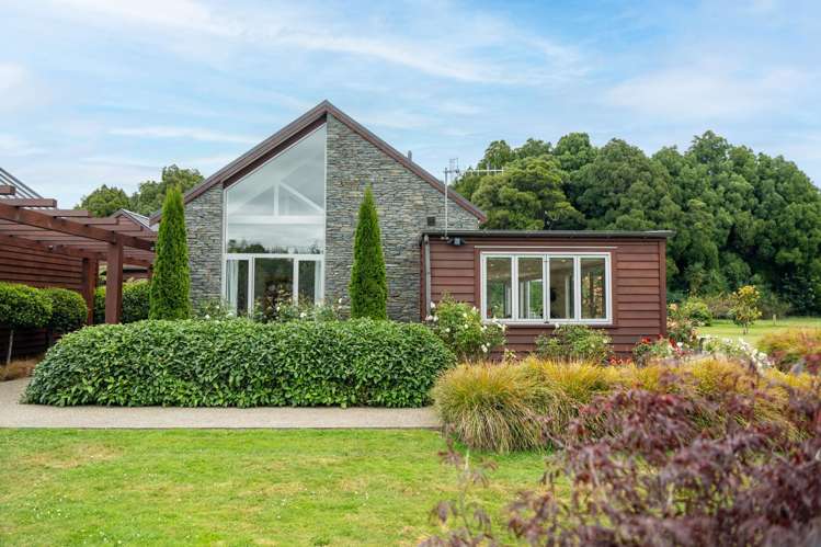 120 Myross Road Myross Bush_32