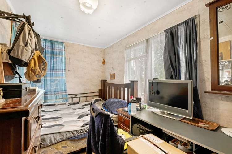 212 Tyndall Road Outer Kaiti_15