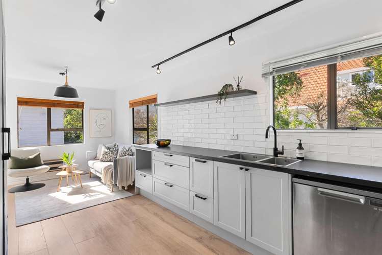 76 Khandallah Road Ngaio_5