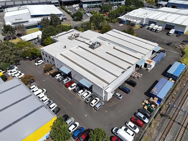 42 Vestey Drive Mount Wellington_1