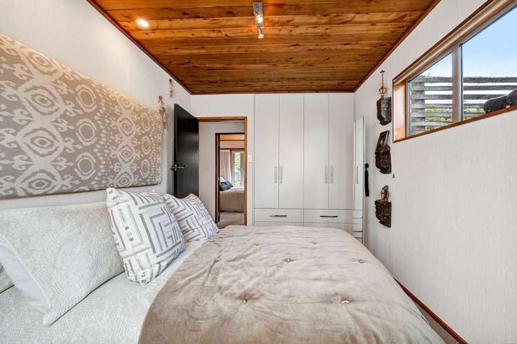 9 Cameron Street Hawera_13