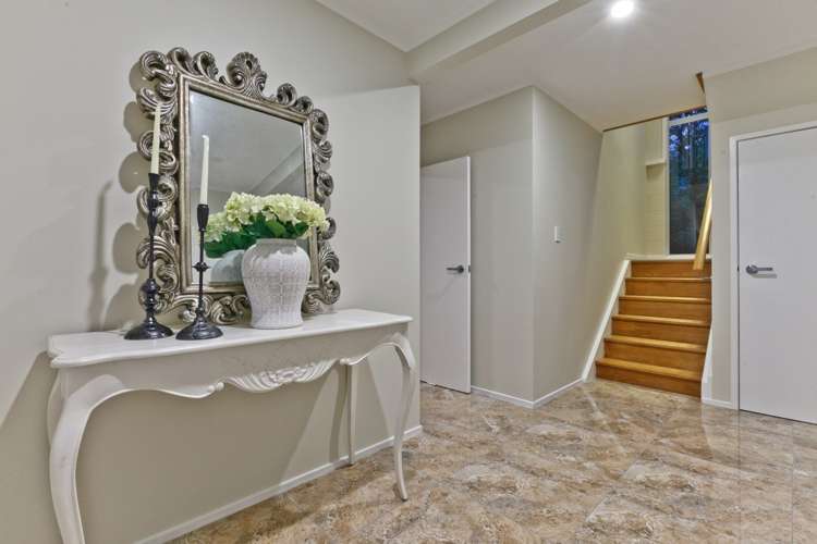 17 Valerie Crescent Okura_12