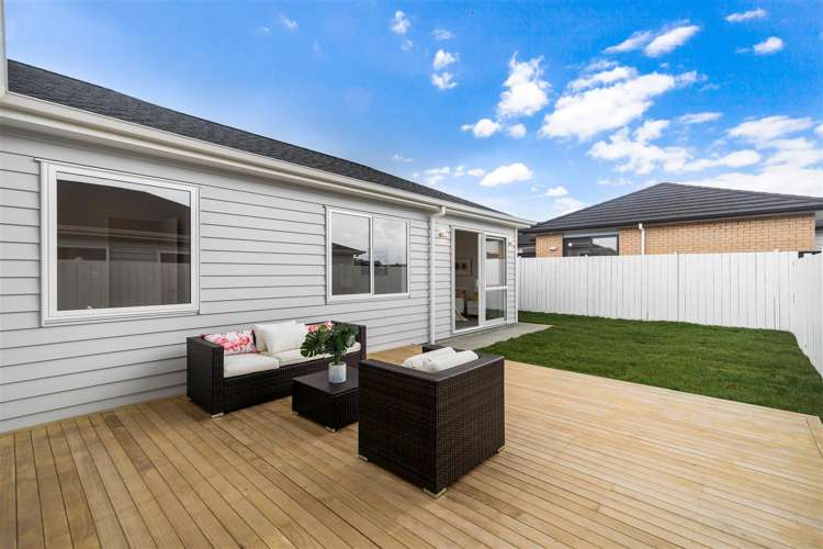 30 Archibald Drive Wainui_12