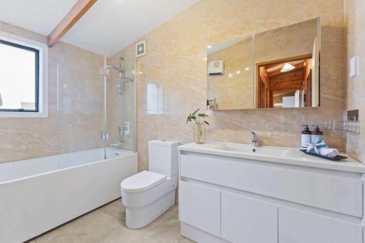 2/14 Gleneagles Grove Wattle Downs_10