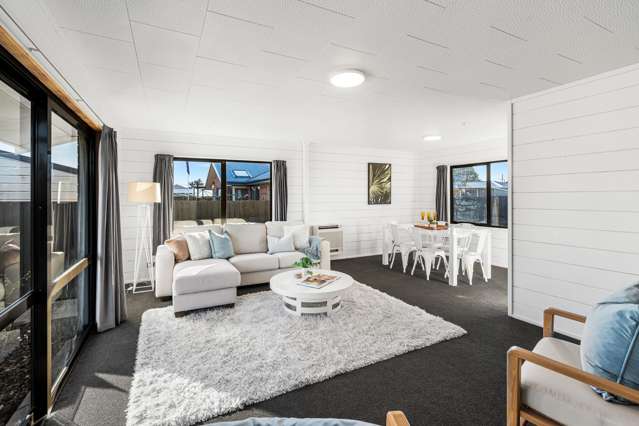 Move-In Ready In The Heart Of Lincoln