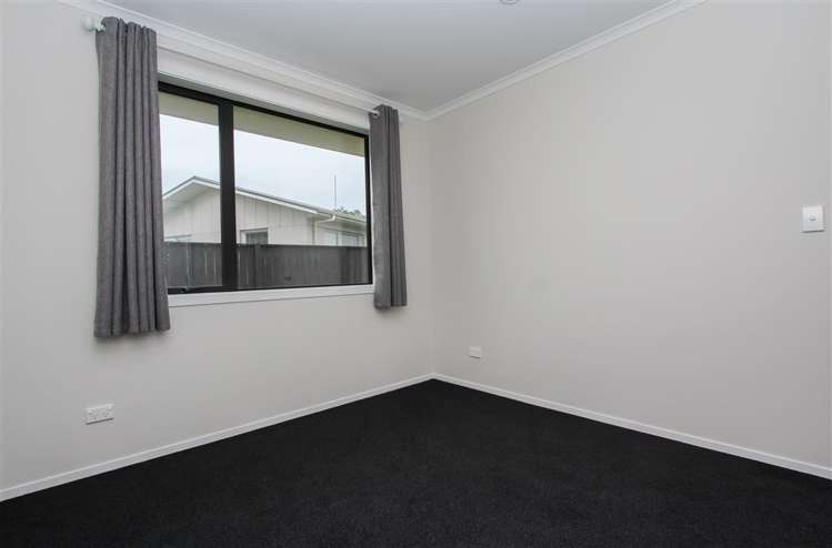 2/8A Rutherford Street 1053_8