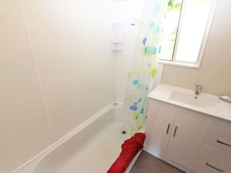 220 Sievers Grove Cannons Creek_10