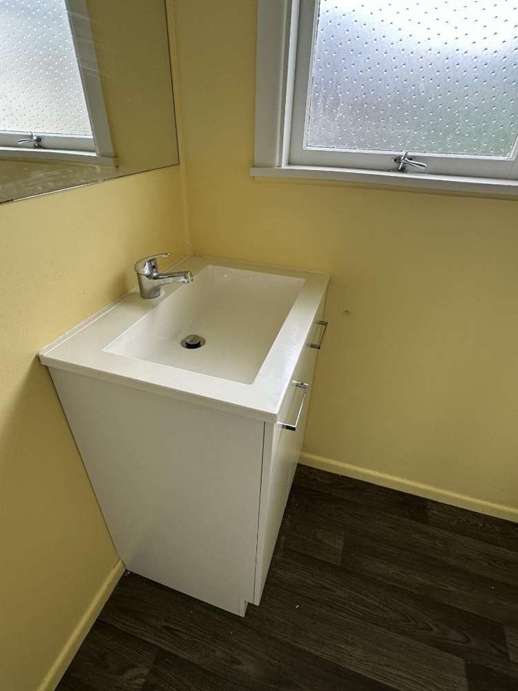 2/10 Ron Keat Drive Papakura_5